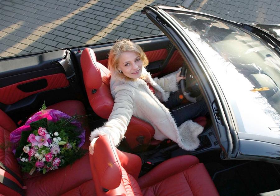 Интерьер Opel Astra Cabrio (G) 2001 года  (фото 3 из 68)